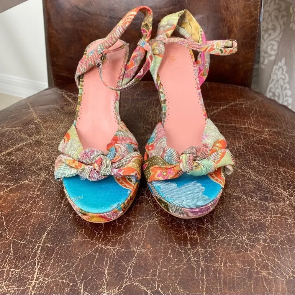 NWOB! Ann Klein blue print wedges sandals 8